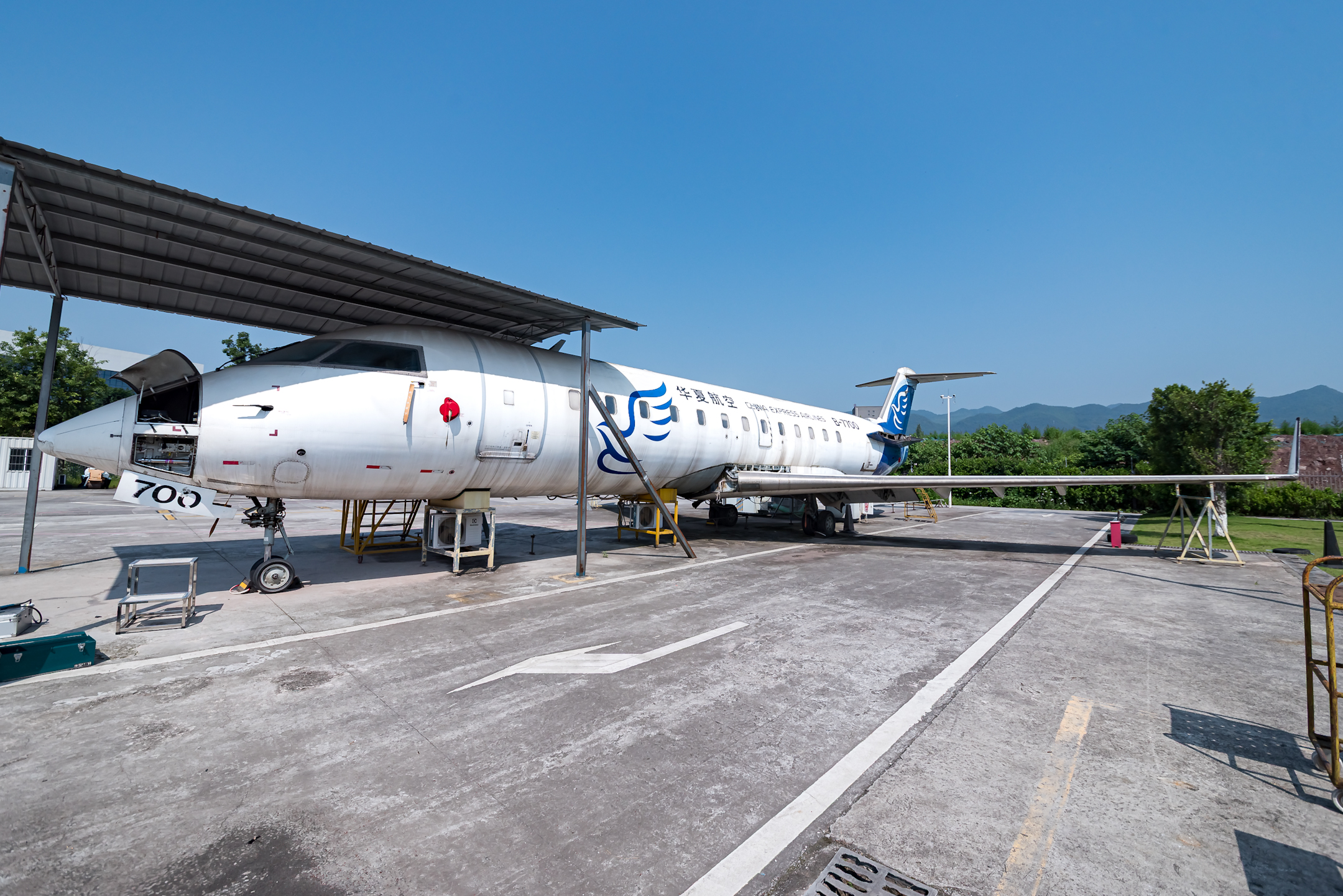 华夏航空 Bombardier CRJ-200ER