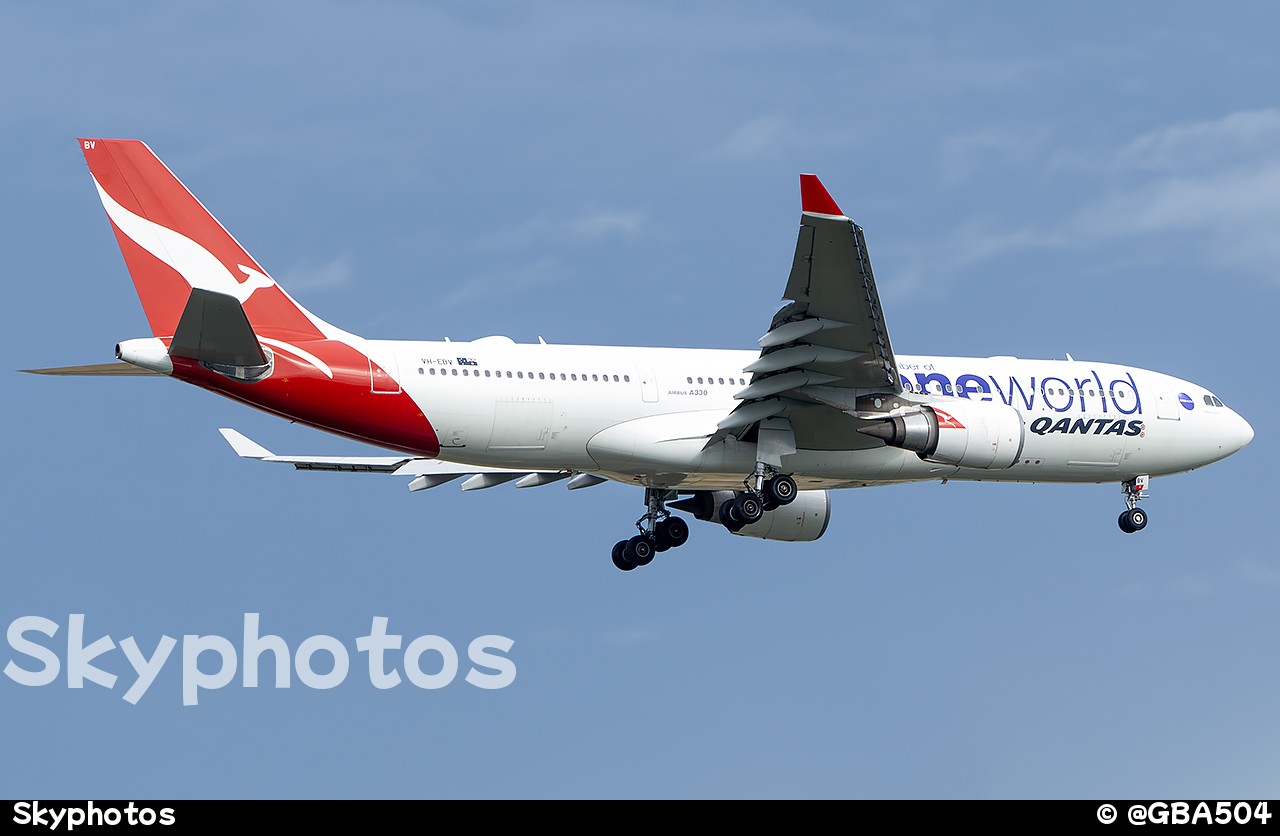 Qantas Airbus A330-202