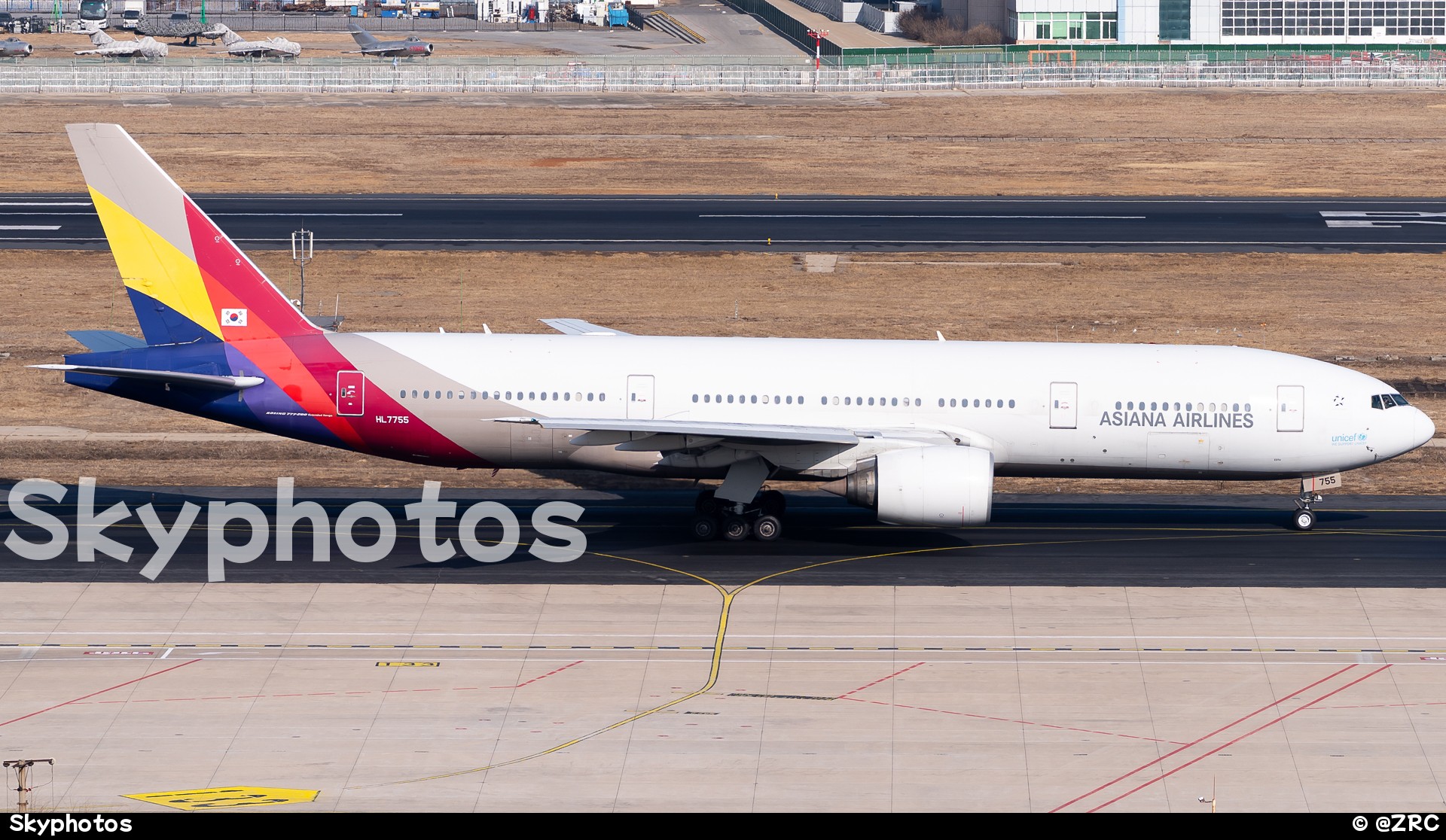 韩亚航空 Boeing 777-281ER
