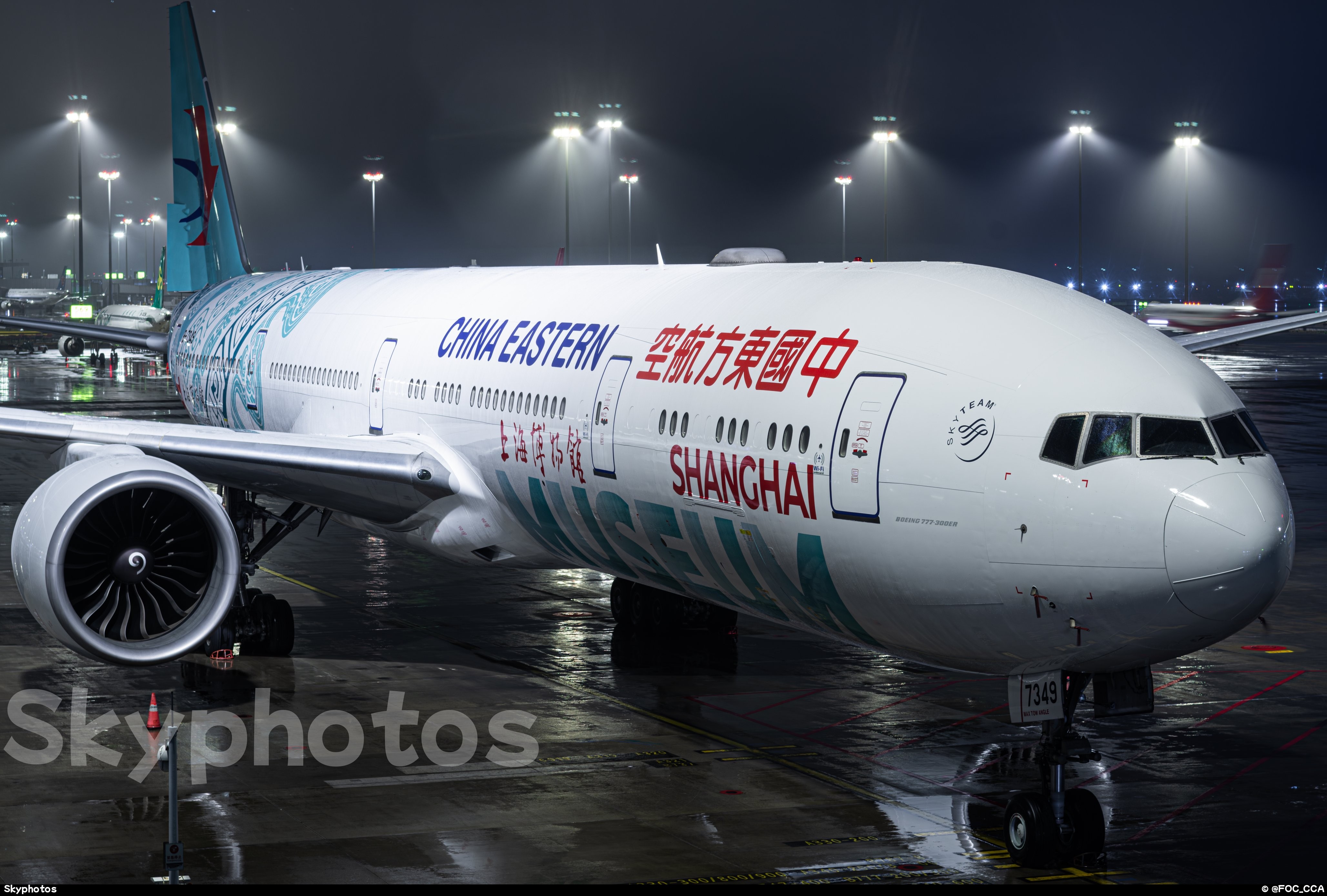 中国东方航空 B777-39P(ER)