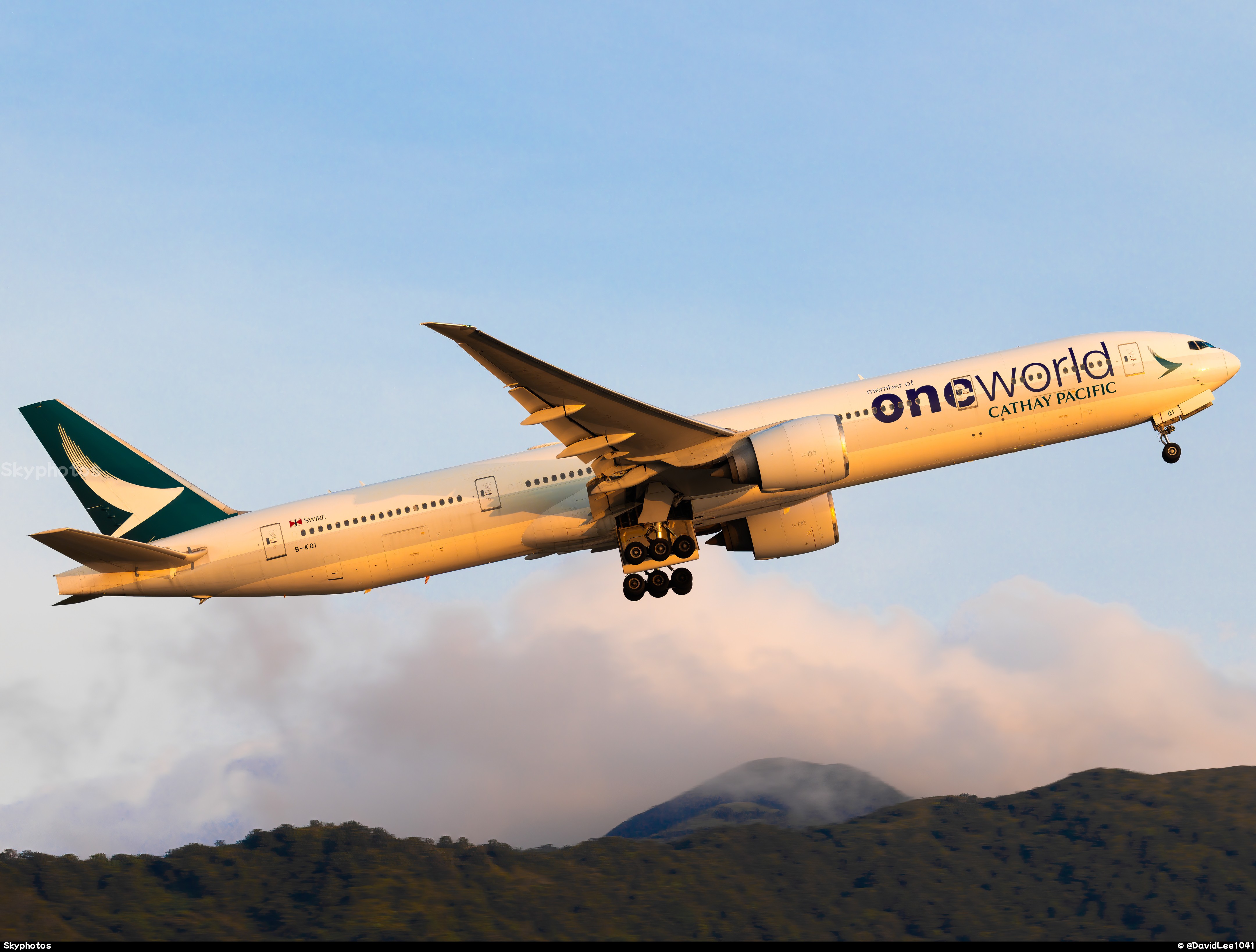 国泰航空 B777-367(ER)