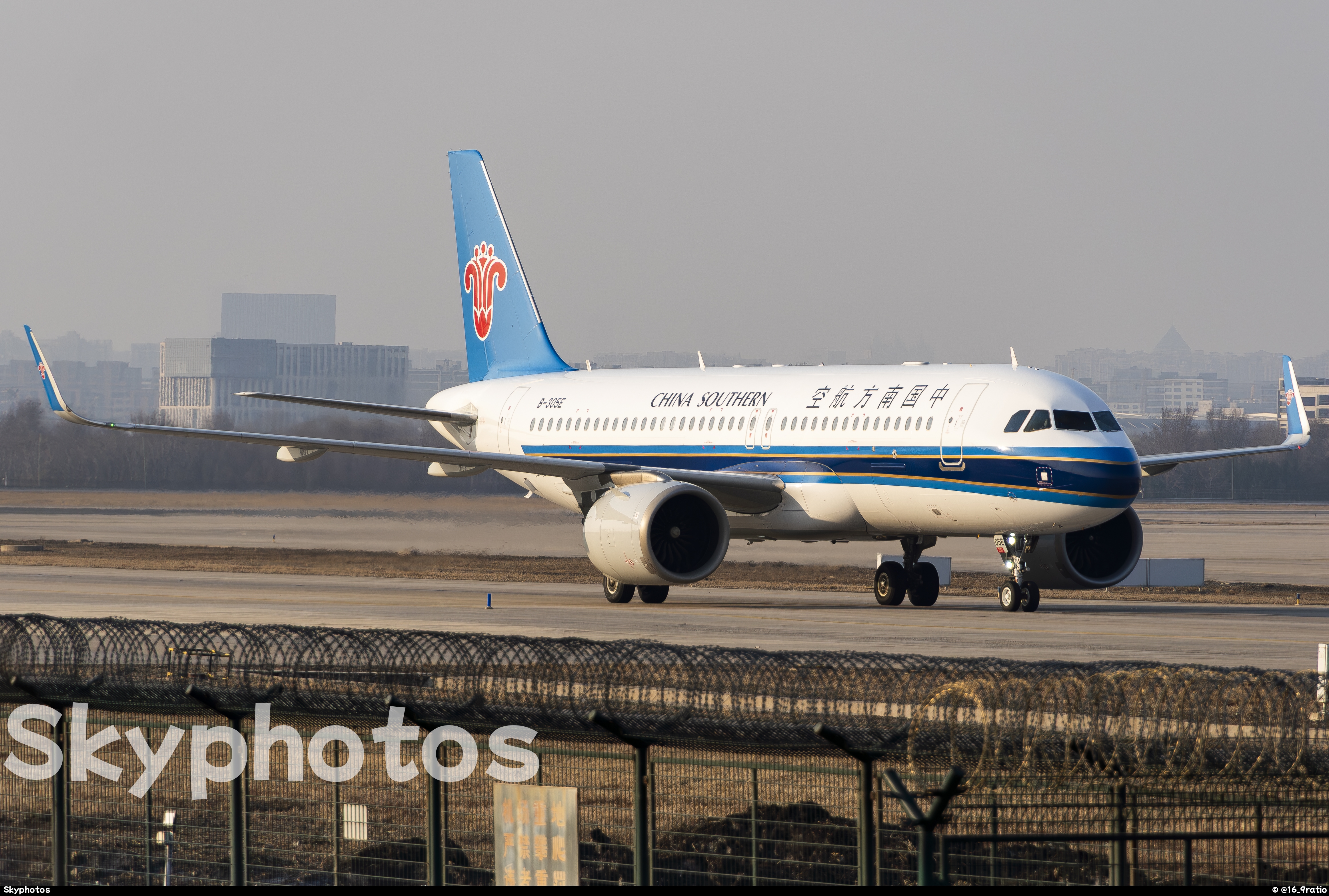 中国南方航空 A320-251N