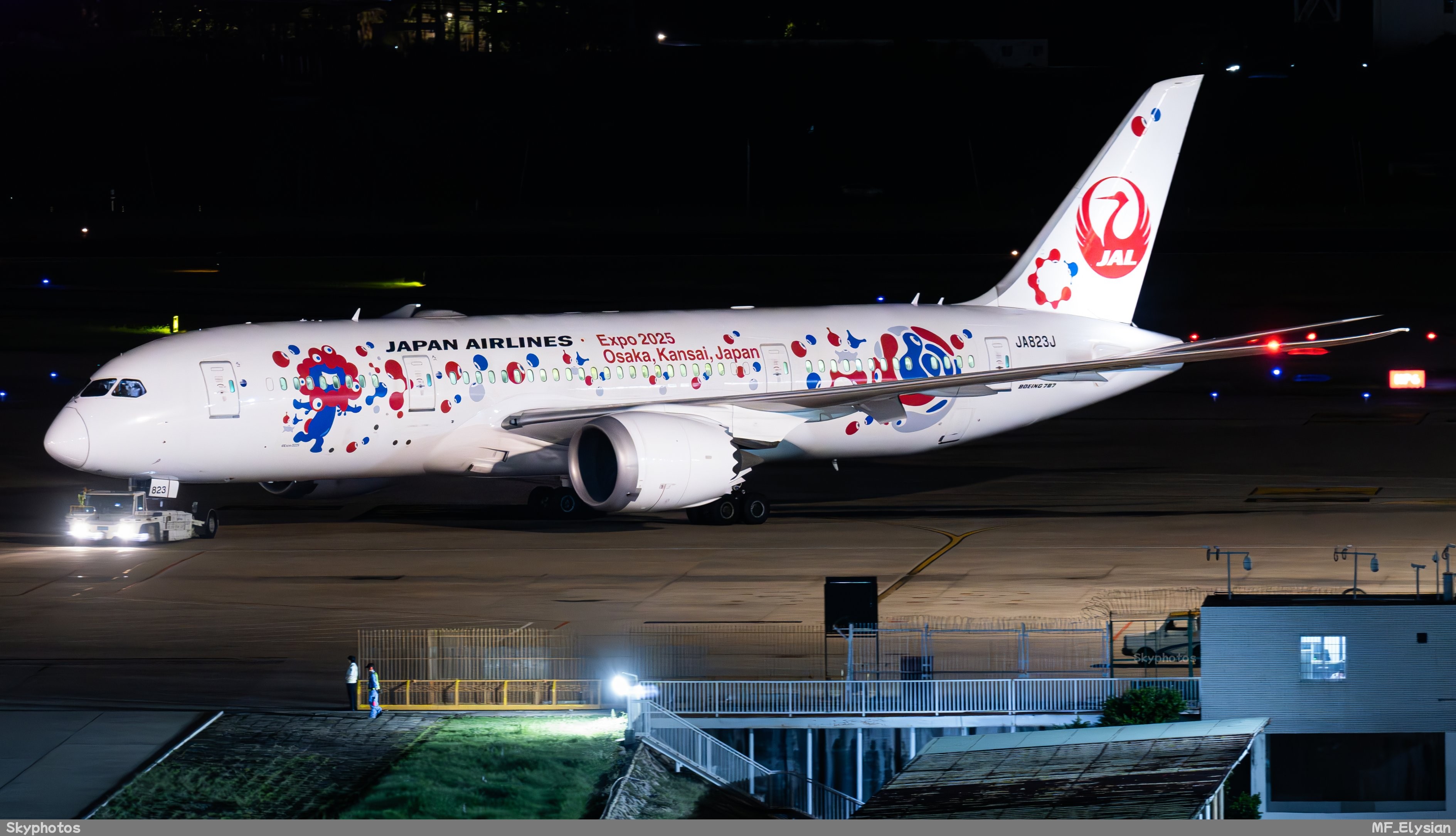 日本航空 Boeing 787-8