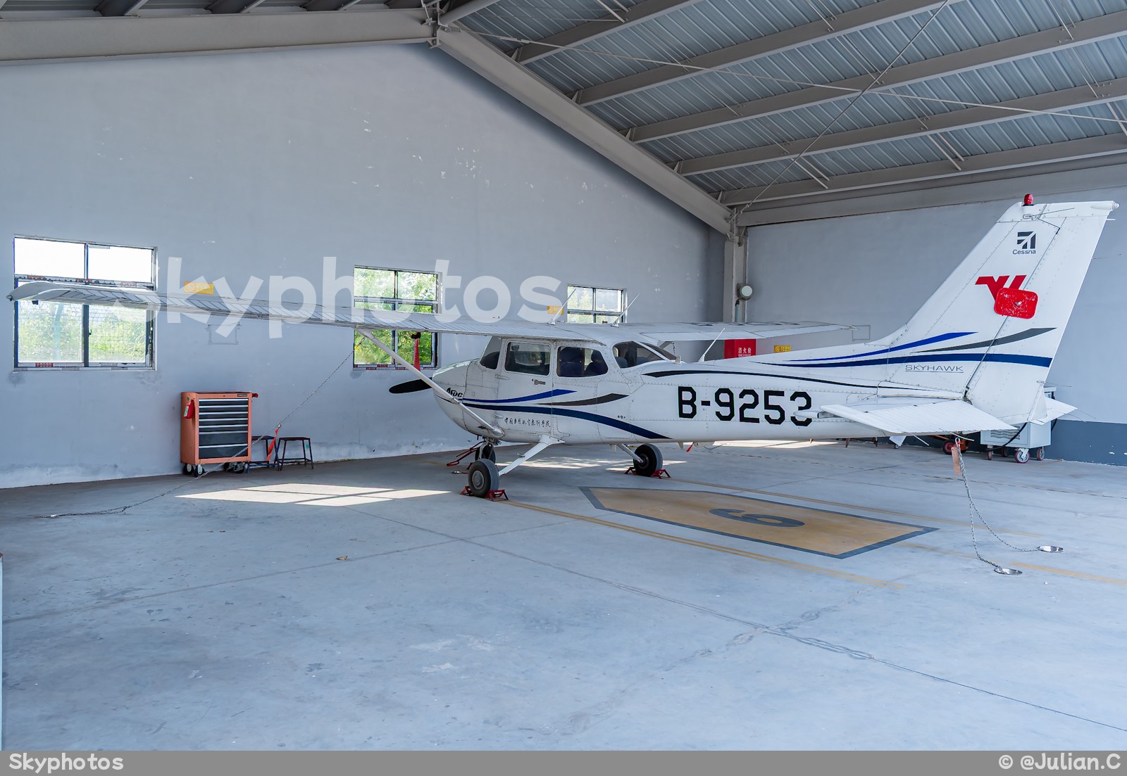 中国民航飞行学院 Cessna 172R