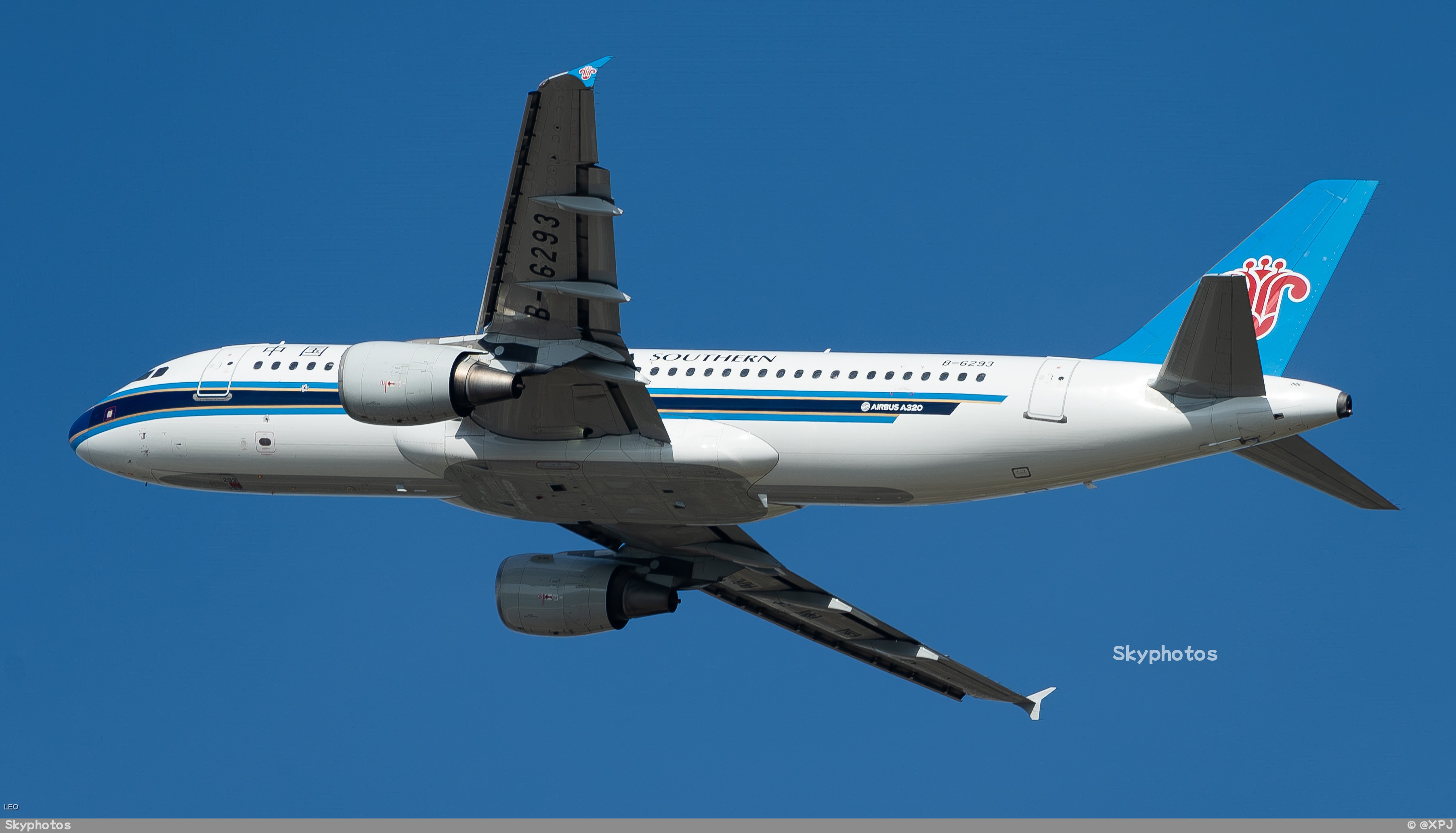 中国南方航空 A320-214