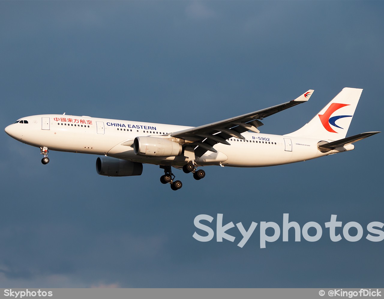 中国东方航空 A330-243