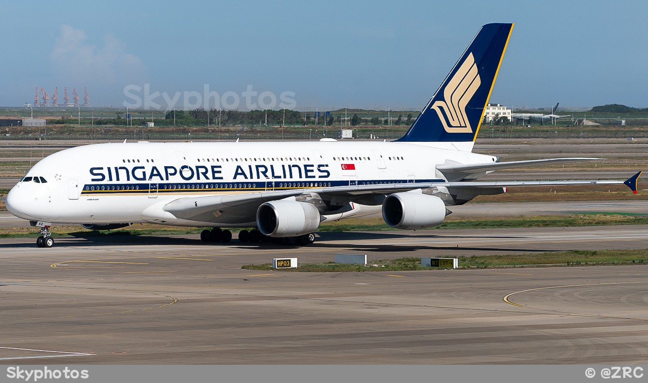 Singapore Airlines A380-841