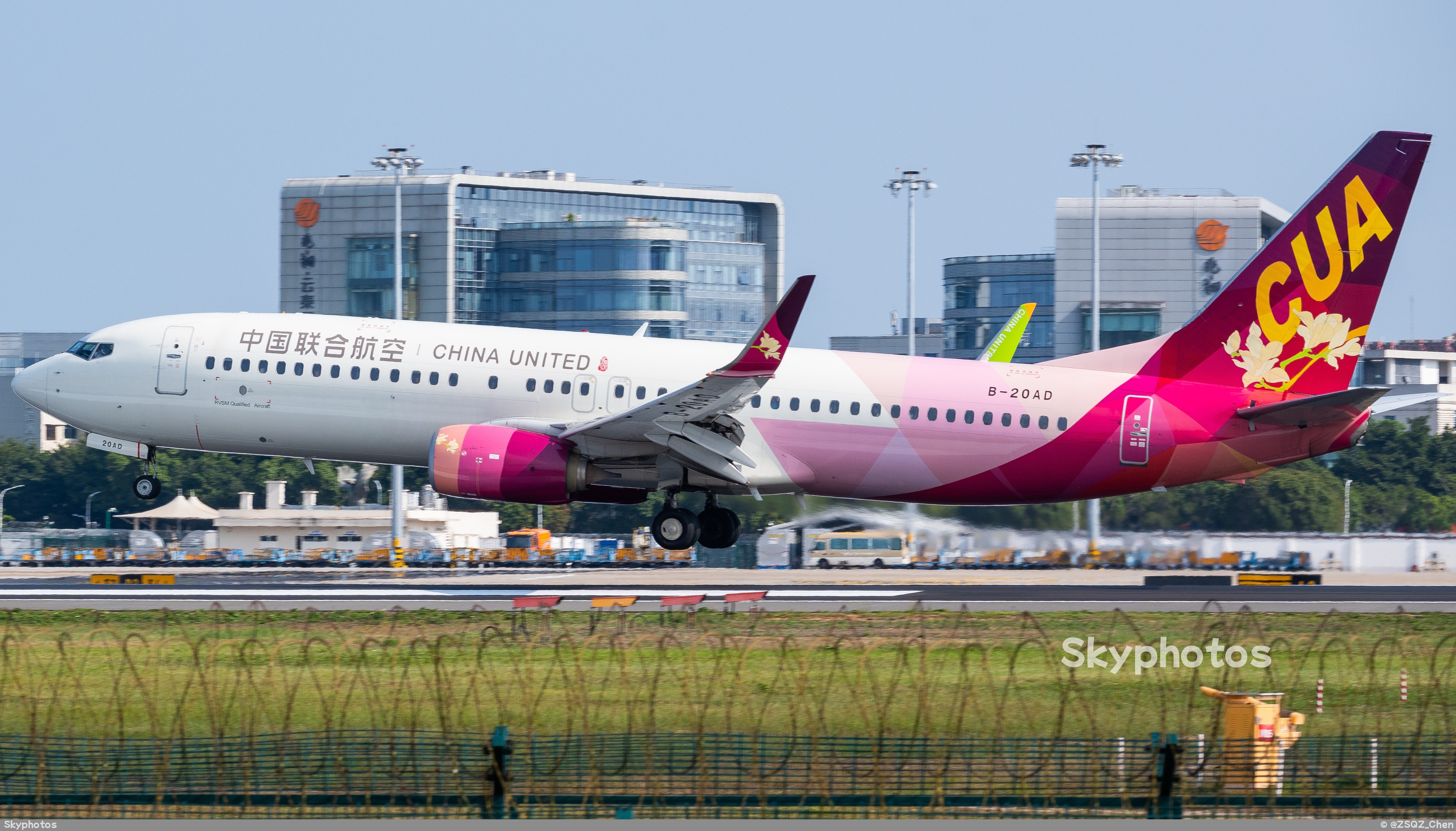 中国东方航空/中国联合航空 B737-800(WL)