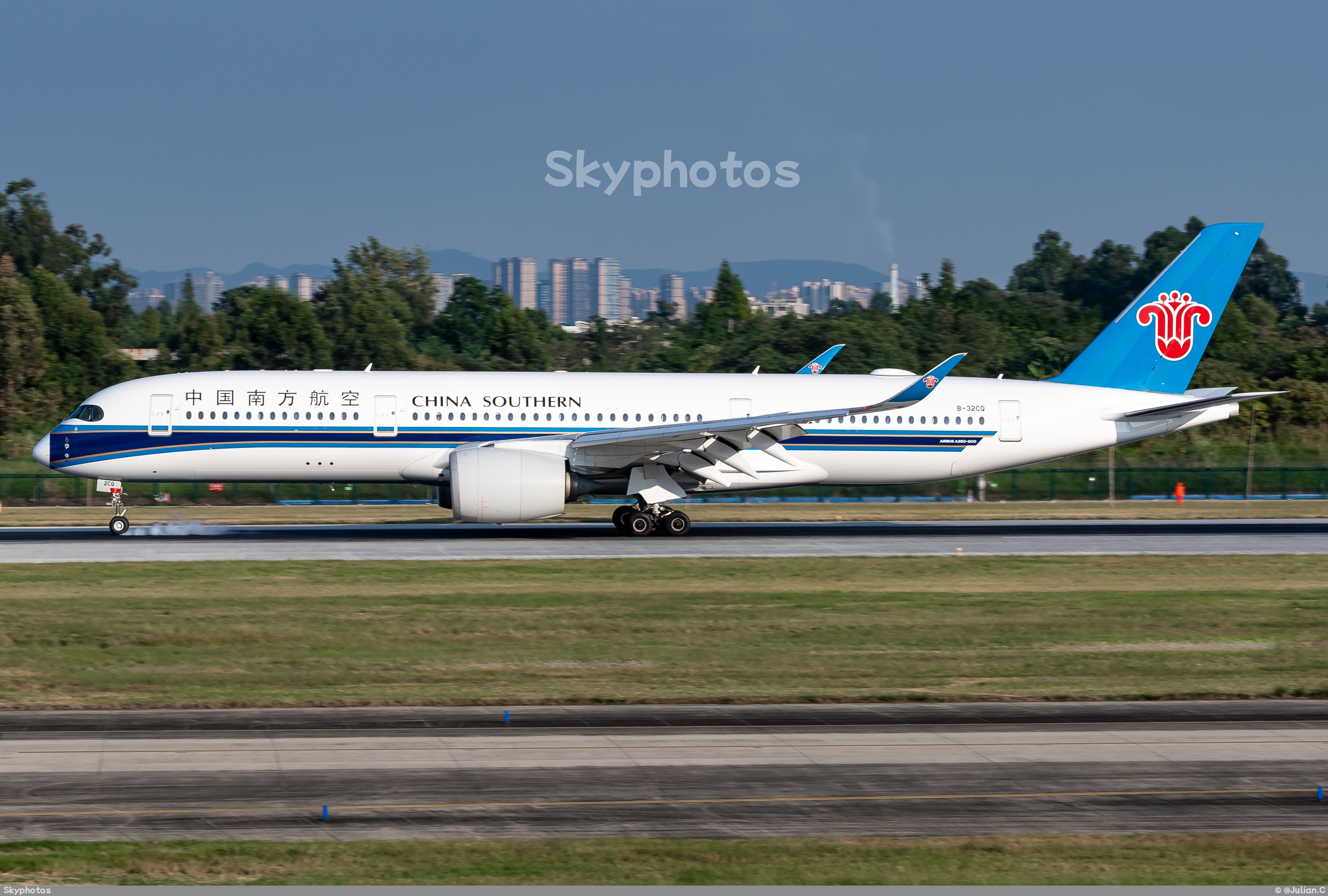 中国南方航空 A350-941