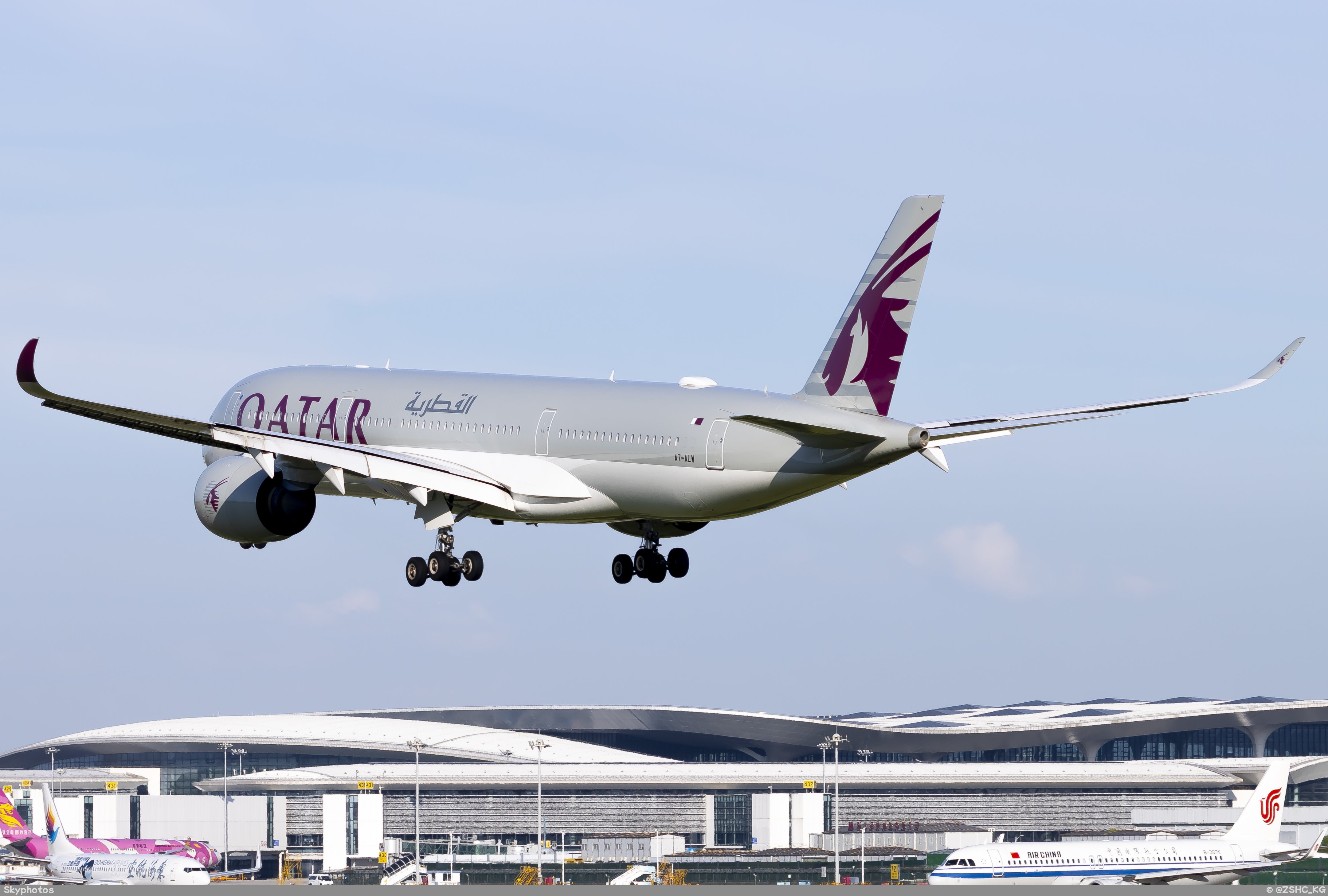 卡塔尔航空 A350-941