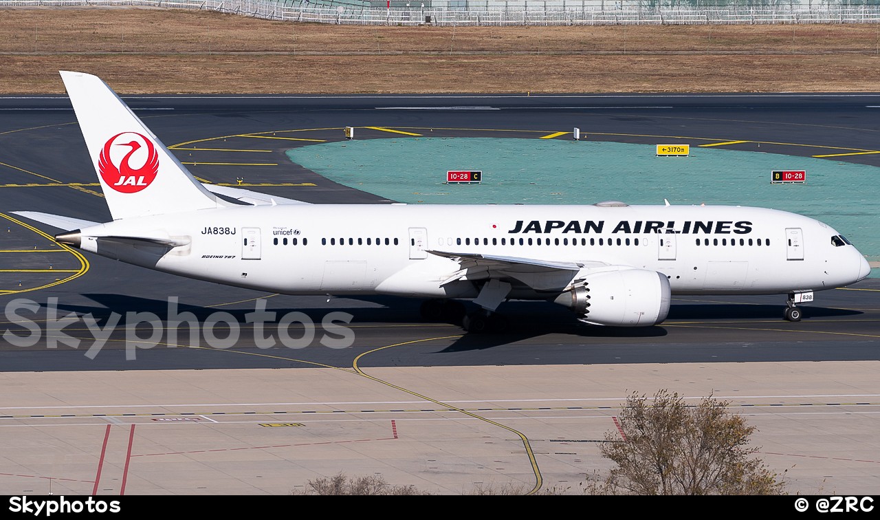 日本航空 Boeing 787-8