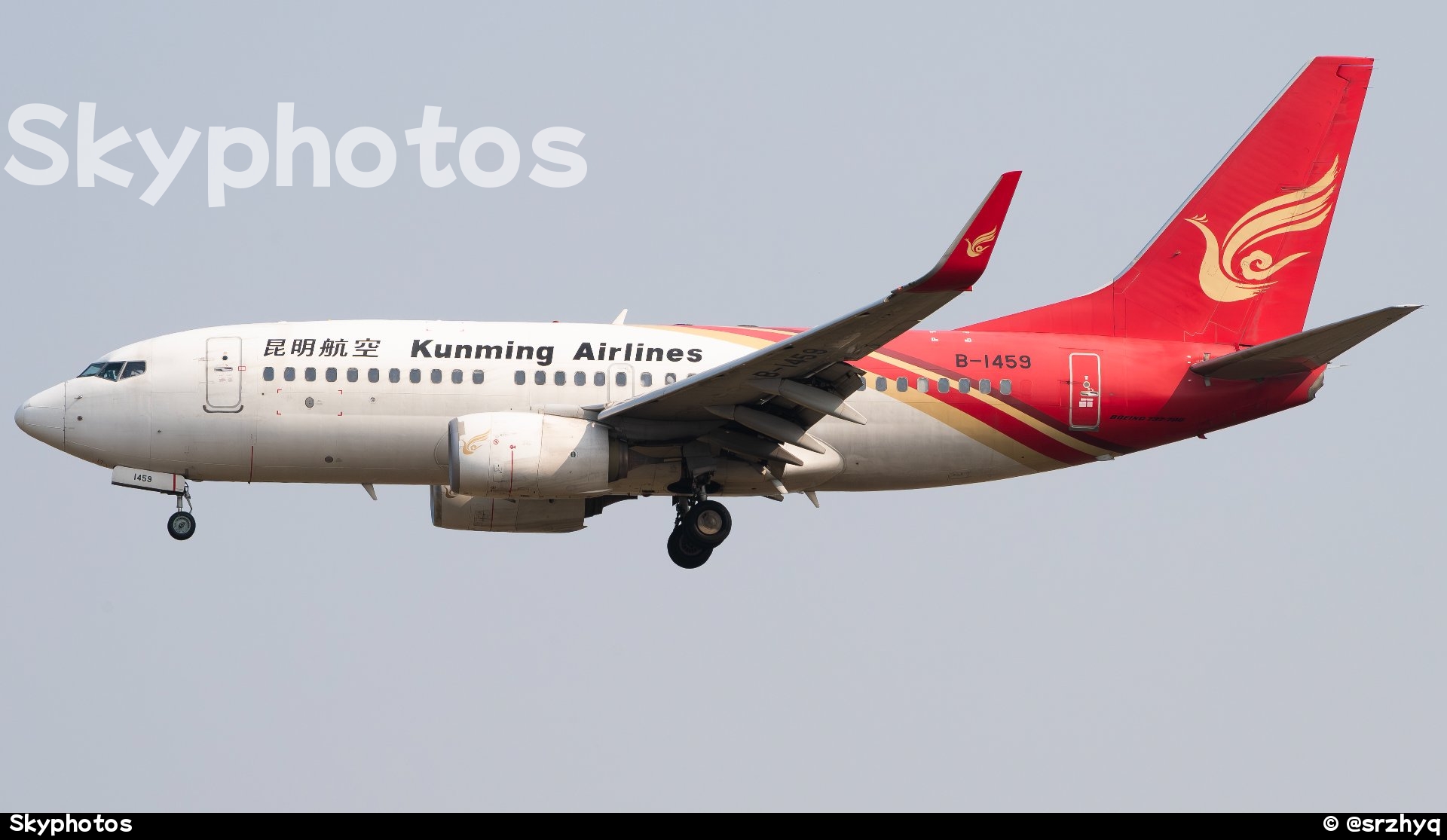 昆明航空 B737-700(WL)