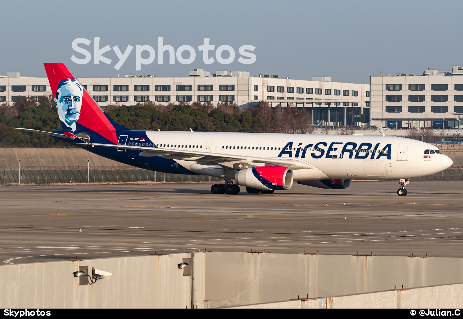 Air Serbia Airbus A330-243